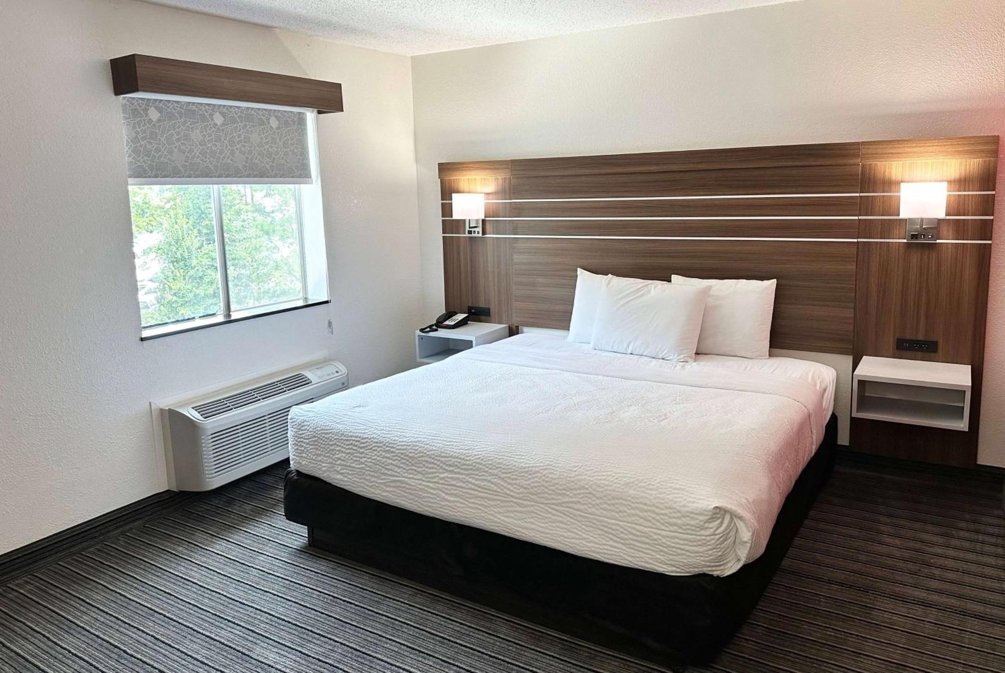 Ramada By Wyndham Lithia Springs Atlanta Hotel Exterior foto